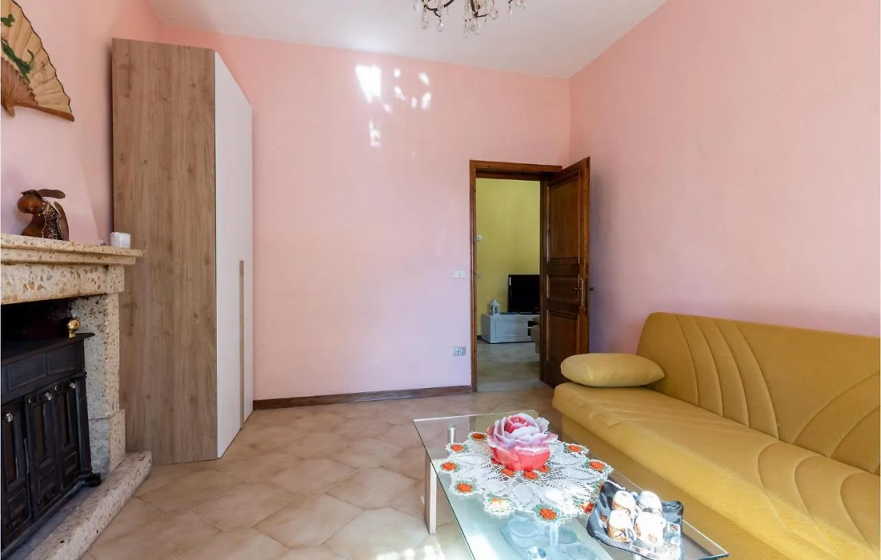 Nice Apartment In Castelvecchio Pascoli